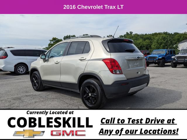 Used 2016 Chevrolet Trax LT w/ LT Convenience Package AWD/4WD image 8