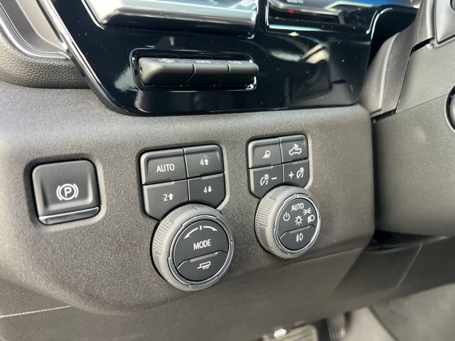 Used 2025 Chevrolet Silverado 1500 High Country w/ Midnight Edition AWD/4WD image 20