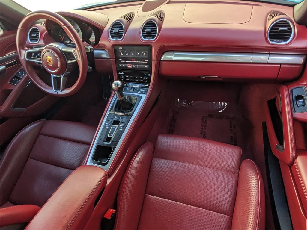 Used 2017 Porsche 718 Boxster S image 14