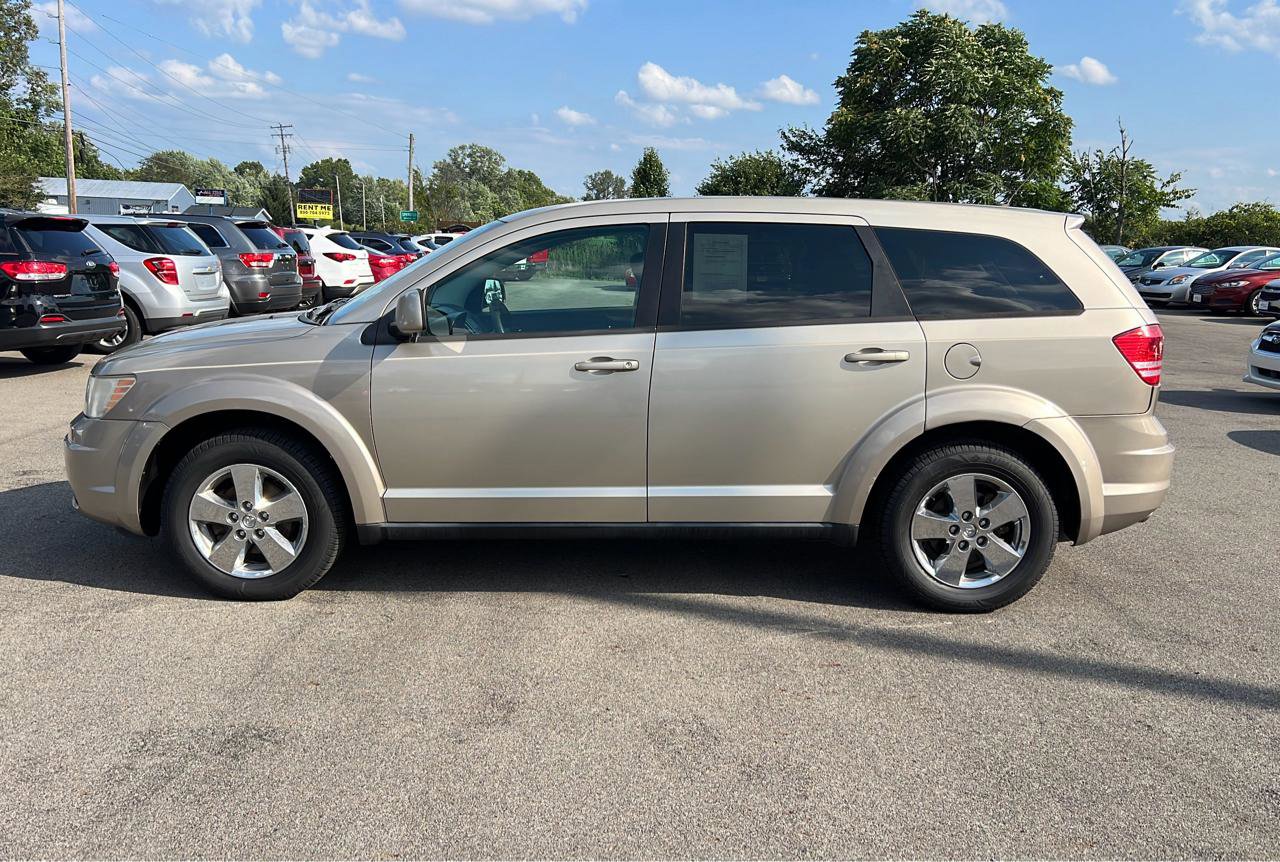 Used 2009 Dodge Journey SXT w/ Flexible Seating Group FWD image 3