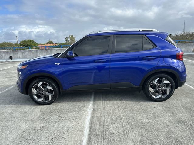 Used 2023 Hyundai Venue SEL FWD image 31