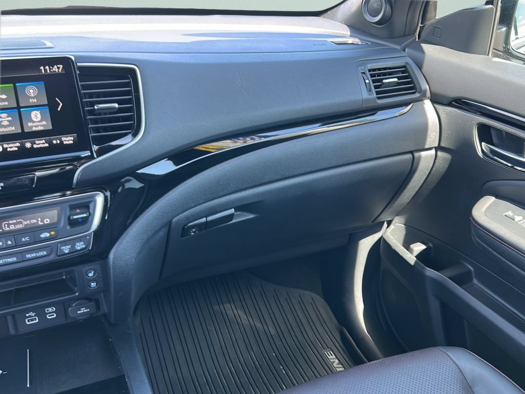 Used 2024 Honda Ridgeline Black Edition image 13