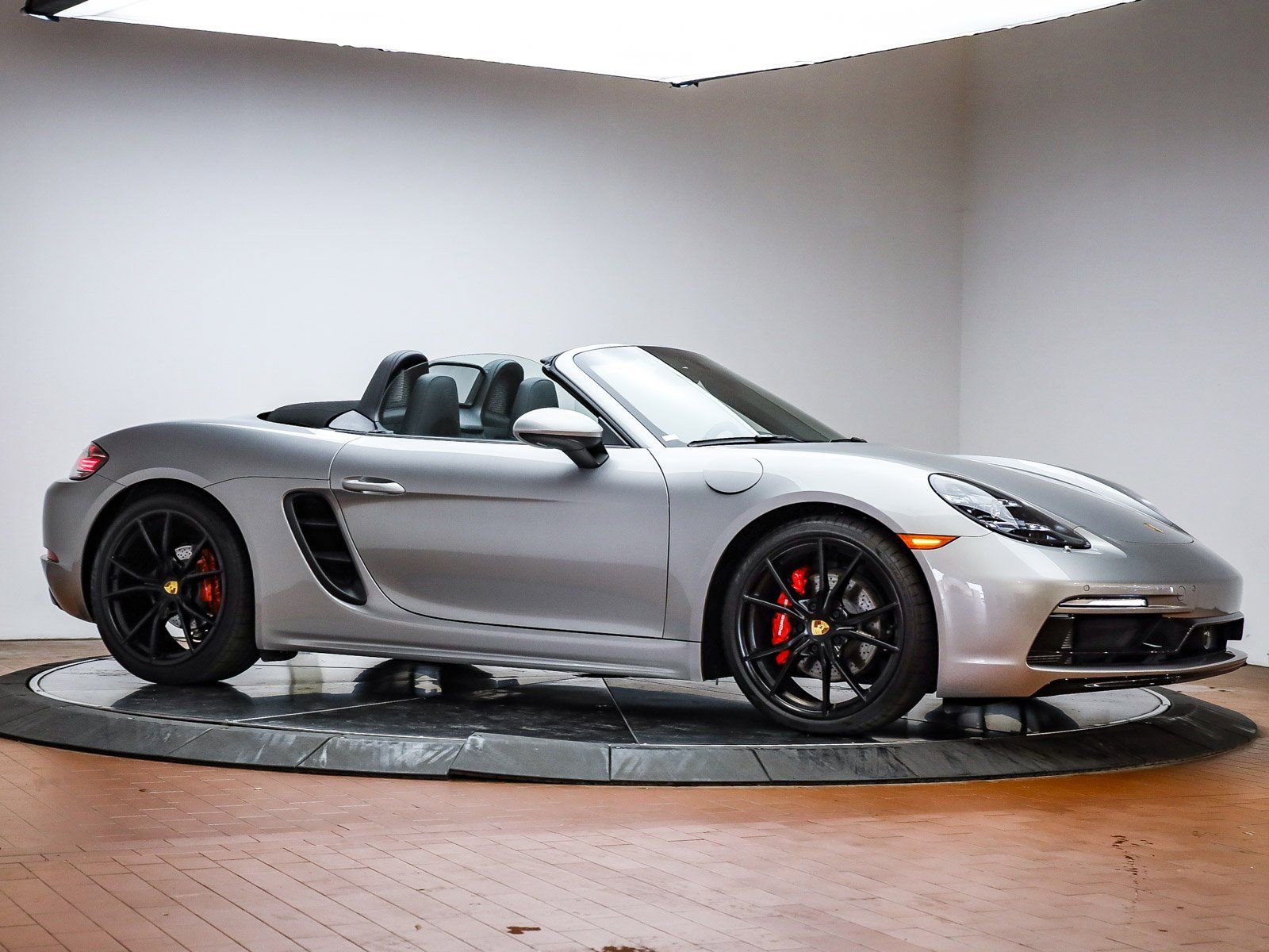 Used 2025 Porsche 718 Boxster S image 13