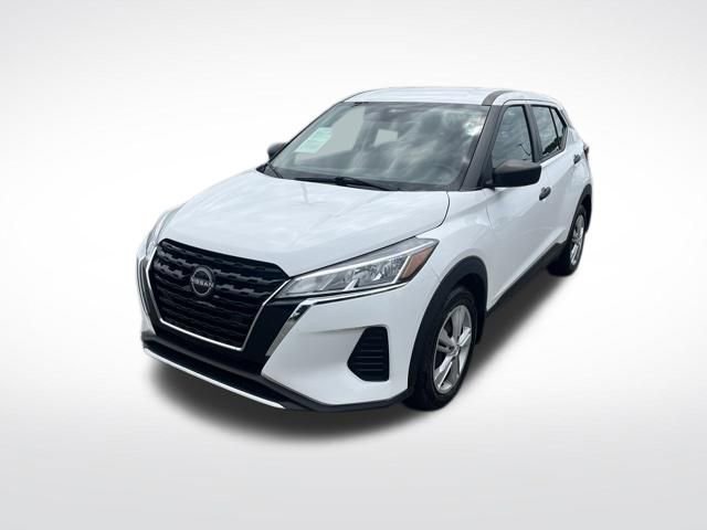 Used 2024 Nissan Kicks S FWD image 3
