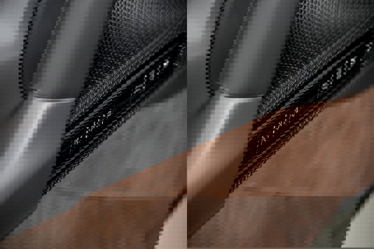 Used 2024 Ferrari SF90 Spider image 21