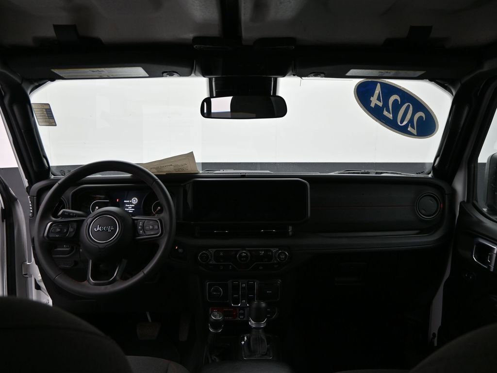 Used 2024 Jeep Wrangler Unlimited Rubicon image 26