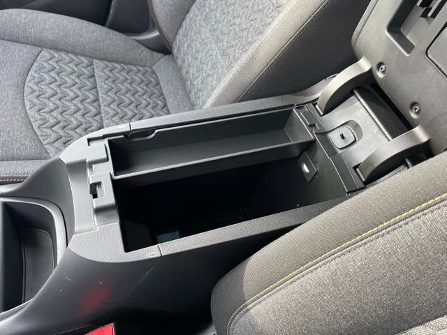 Used 2023 Chevrolet Equinox LT image 28