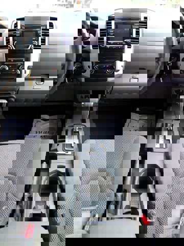 Used 2018 Nissan Frontier SV image 30