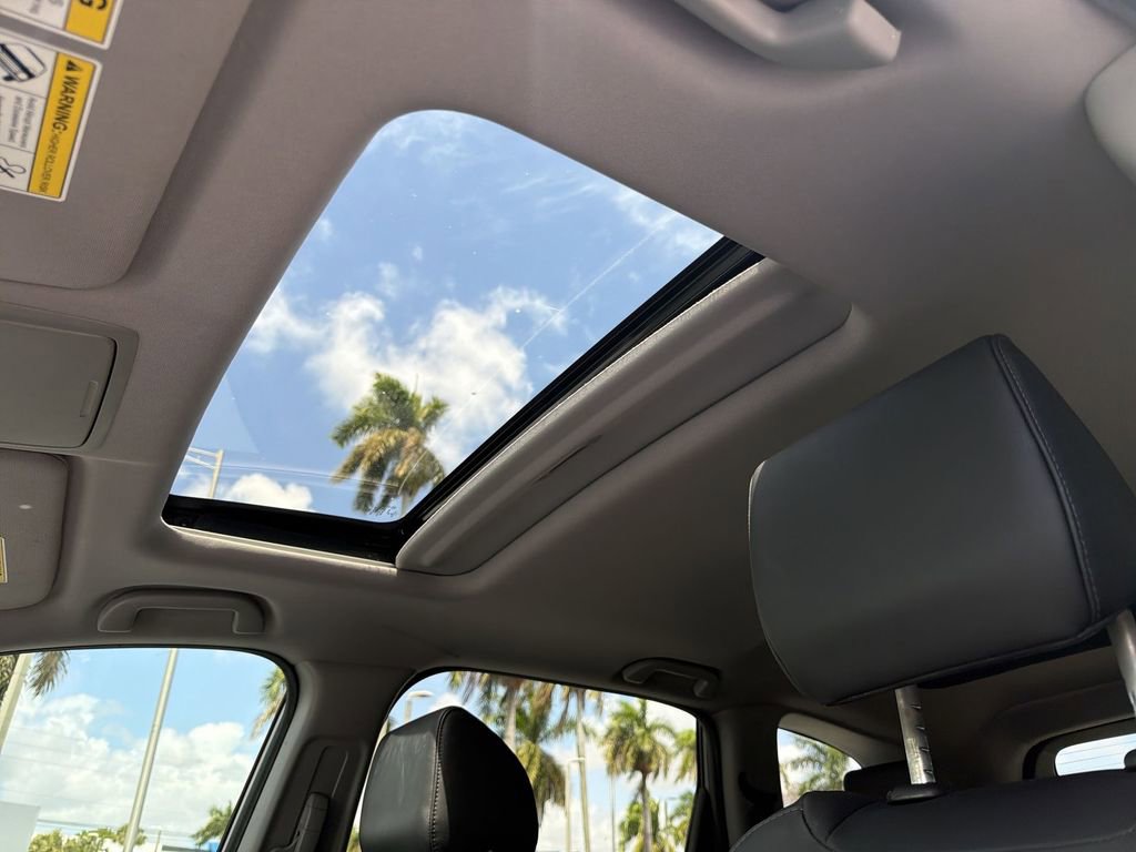 Certified 2022 Honda CR-V Touring image 27