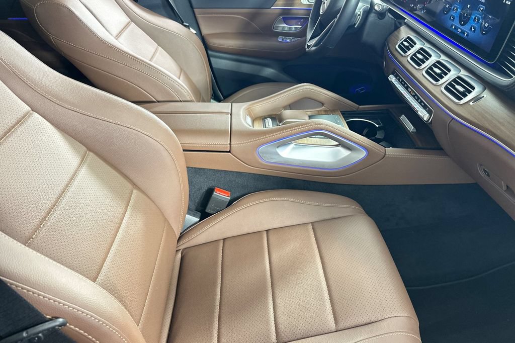 Certified 2026 Mercedes-Benz GLS 450 4MATIC image 21