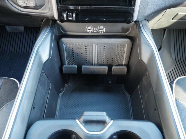 Used 2025 RAM 2500 Laramie image 20