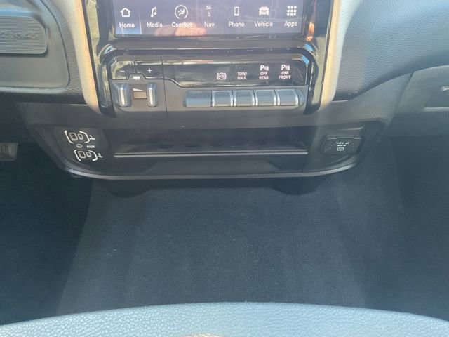 Used 2024 RAM 2500 Laramie image 31