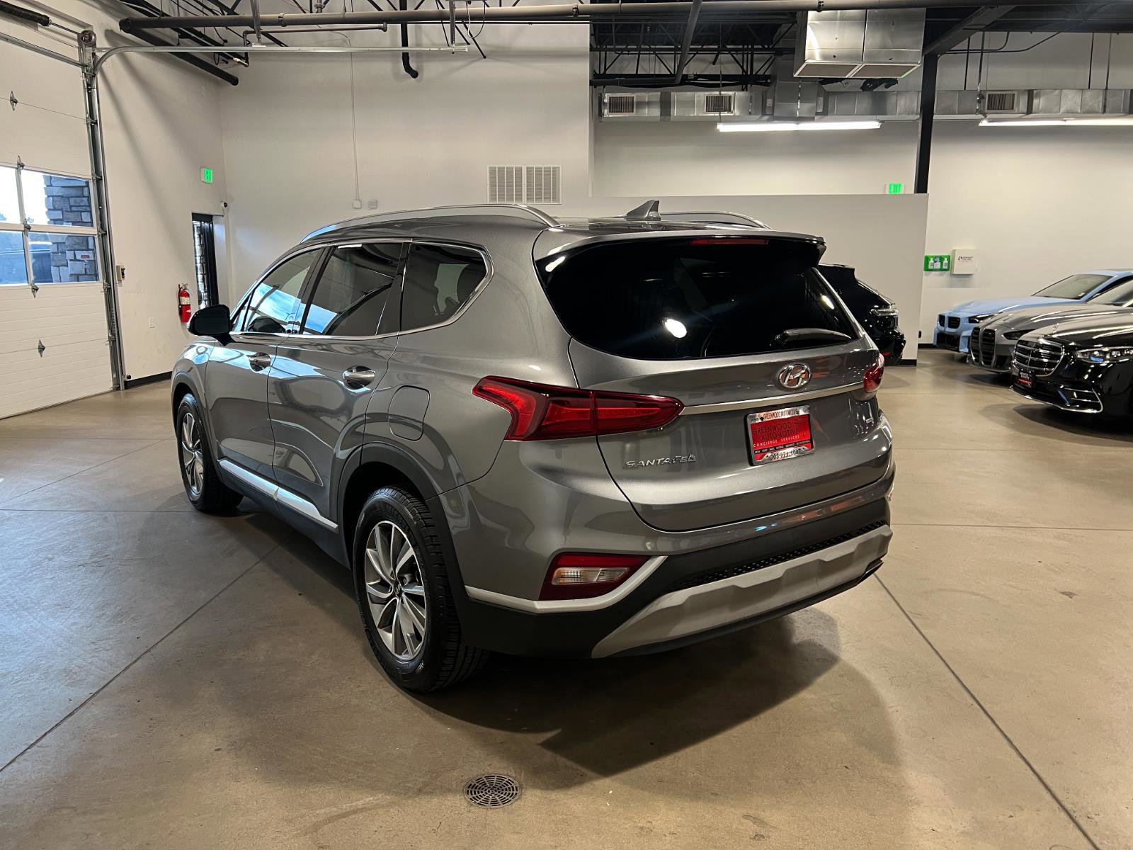 Used 2019 Hyundai Santa Fe Limited image 5