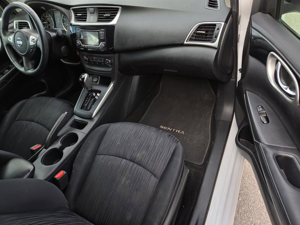 Used 2016 Nissan Sentra SV image 7