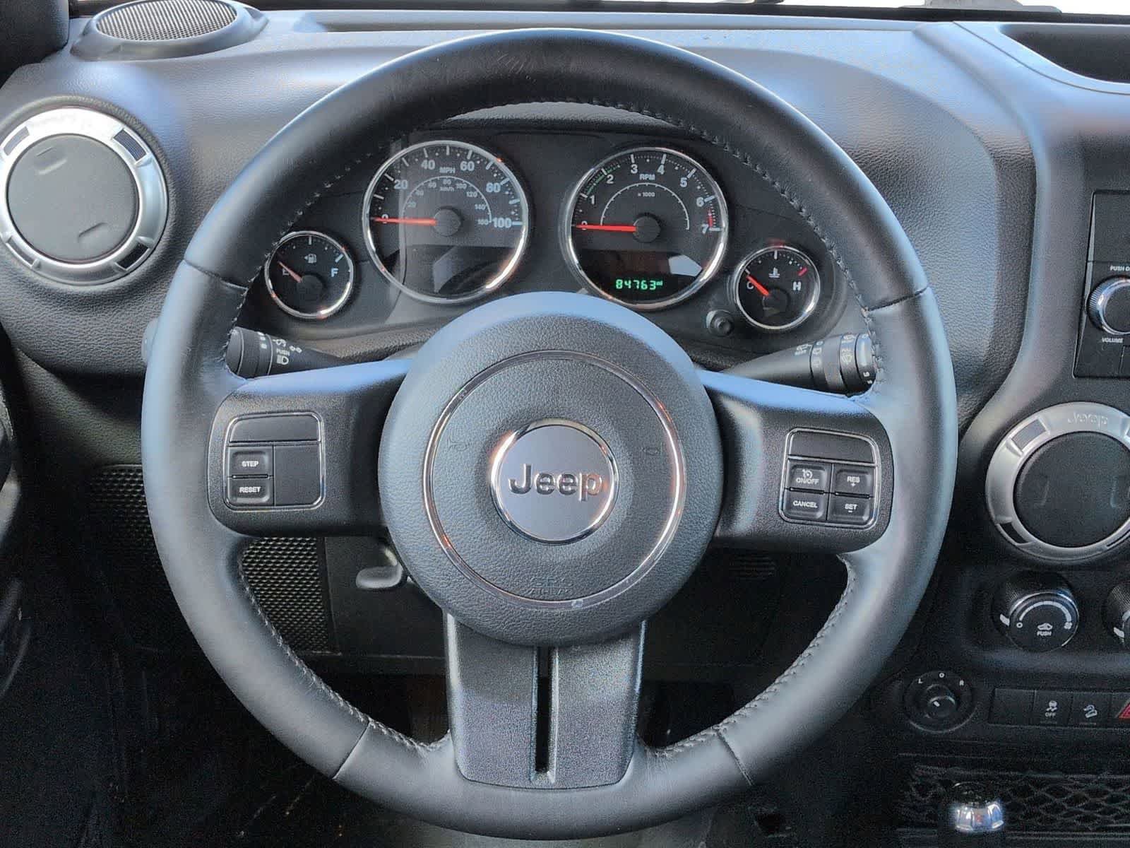 Used 2017 Jeep Wrangler Unlimited Sahara AWD/4WD image 22