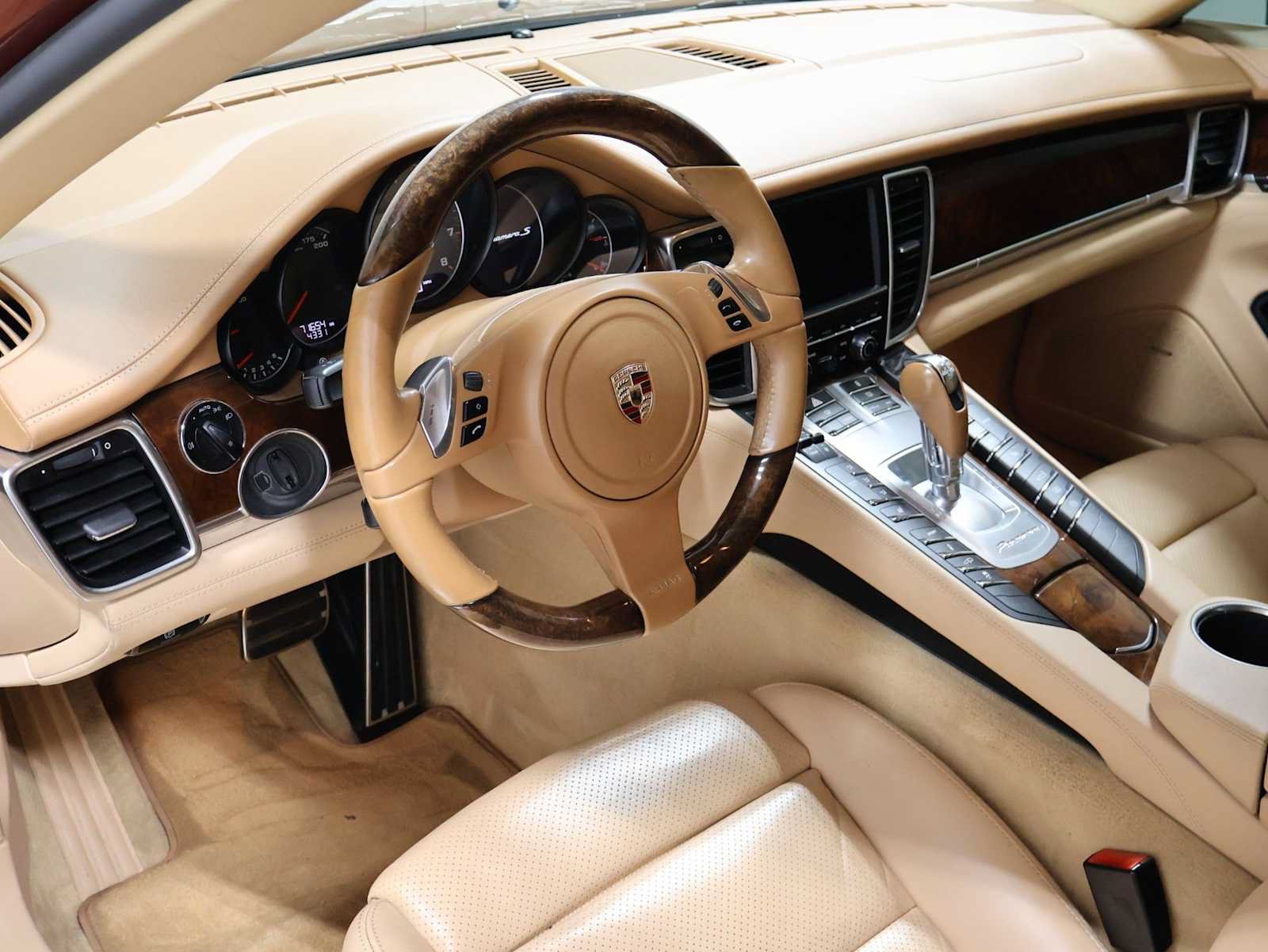Used 2012 Porsche Panamera S RWD image 4