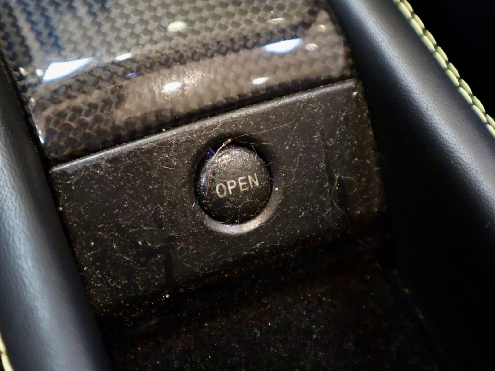 Used 2013 Ferrari 458 Spider RWD image 32