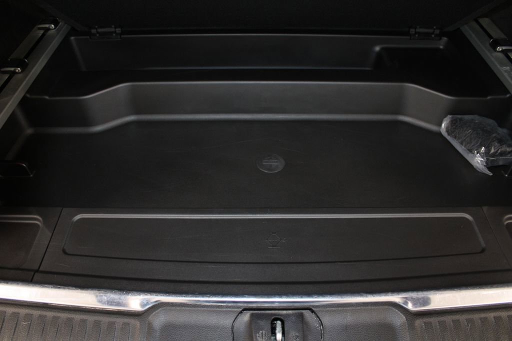 Used 2023 Jeep Grand Wagoneer L Series II image 18