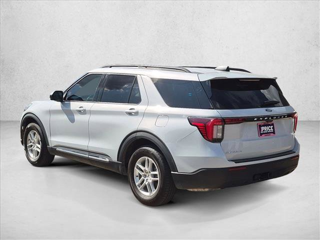 Certified 2025 Ford Explorer Active RWD image 7
