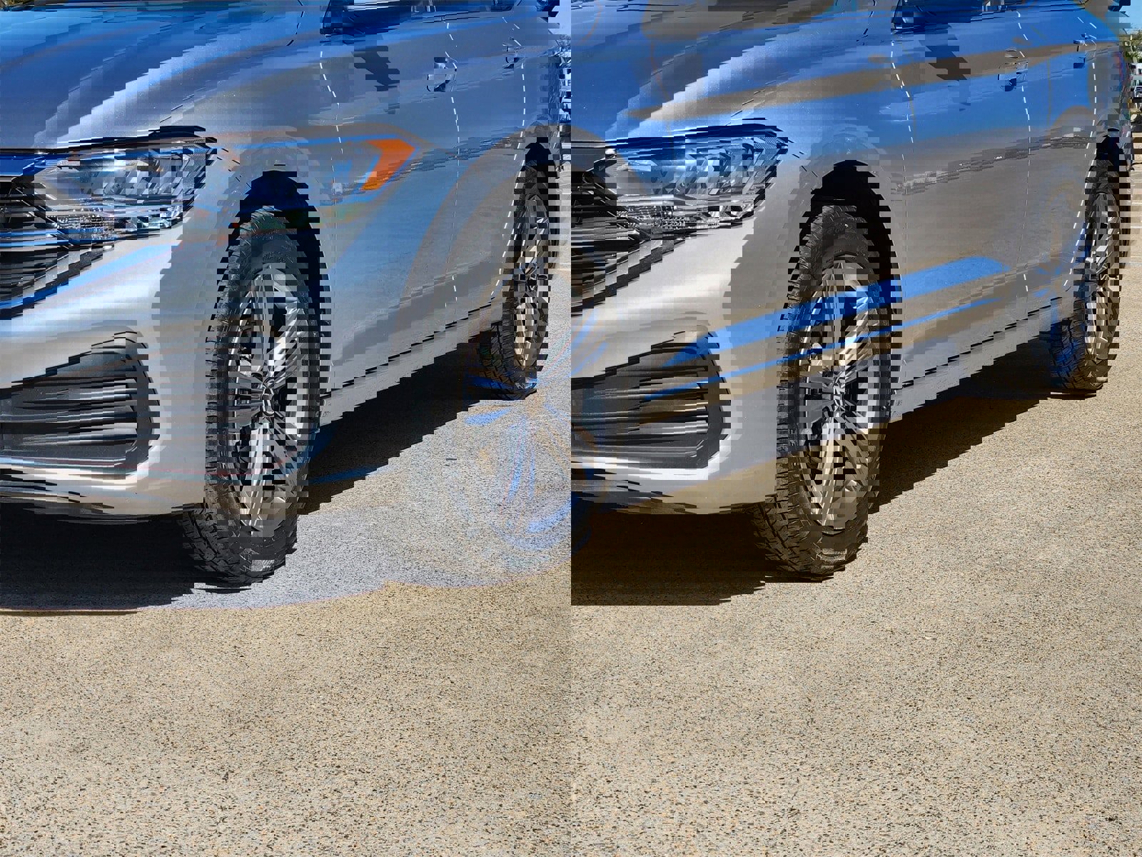 Used 2024 Volkswagen Jetta SE image 12