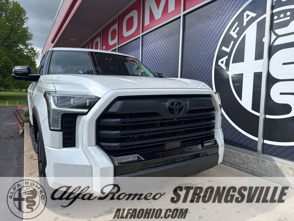 Used 2024 Toyota Tundra Limited AWD/4WD image 1
