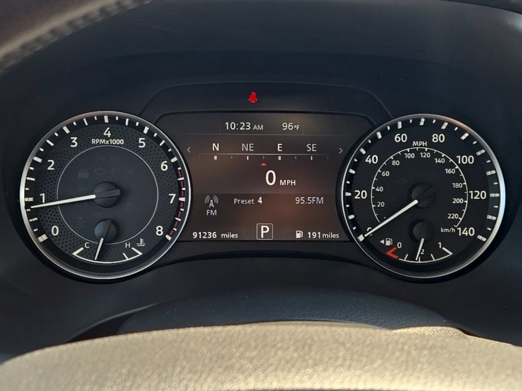 Used 2022 Nissan Armada SV RWD image 5