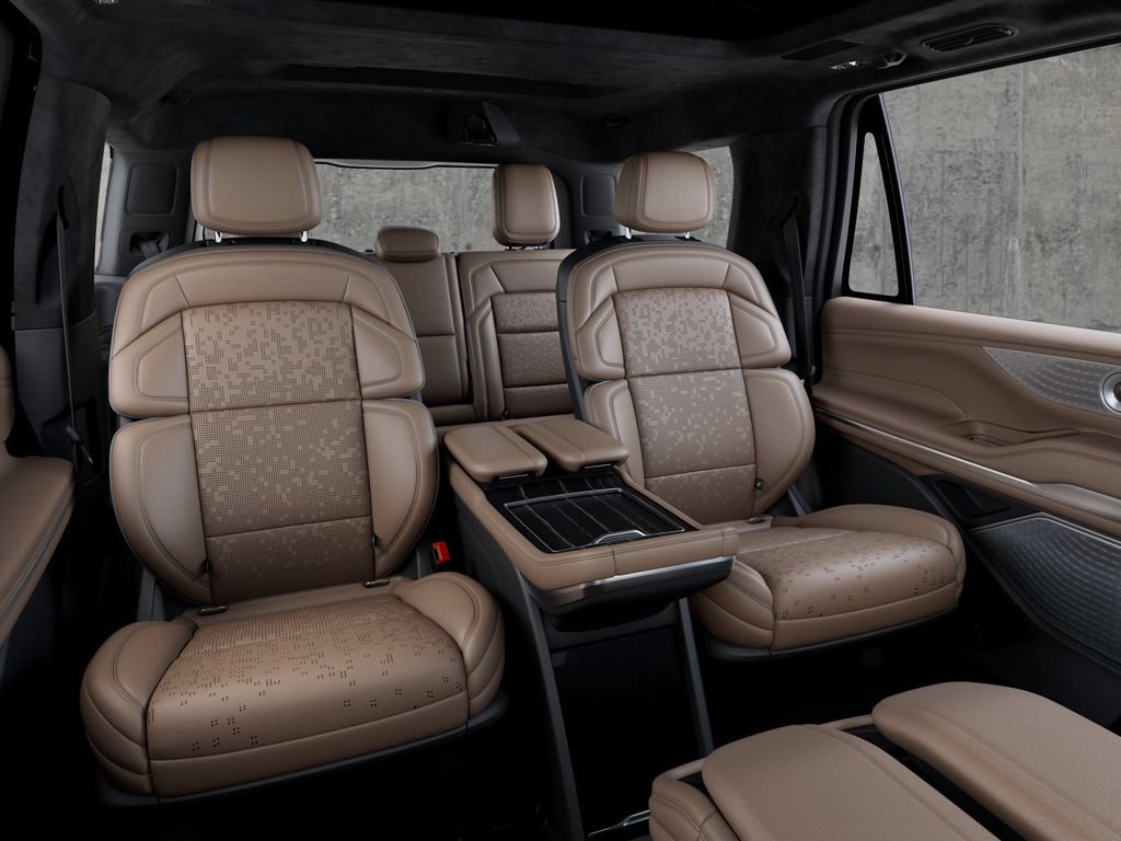 New 2027 Lincoln Navigator Black Label AWD/4WD image 11