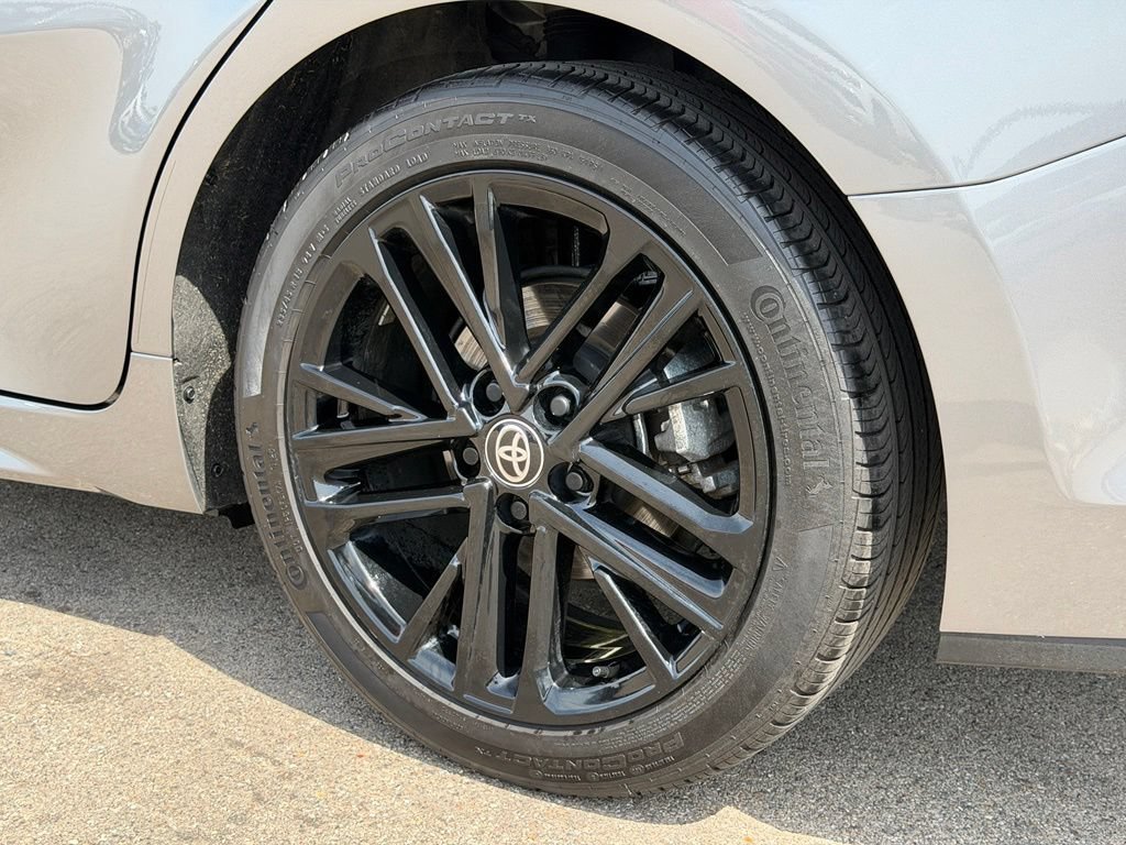 Used 2026 Toyota Camry SE FWD image 27