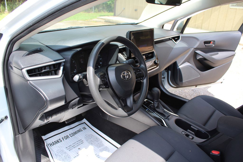 Used 2023 Toyota Corolla LE image 21