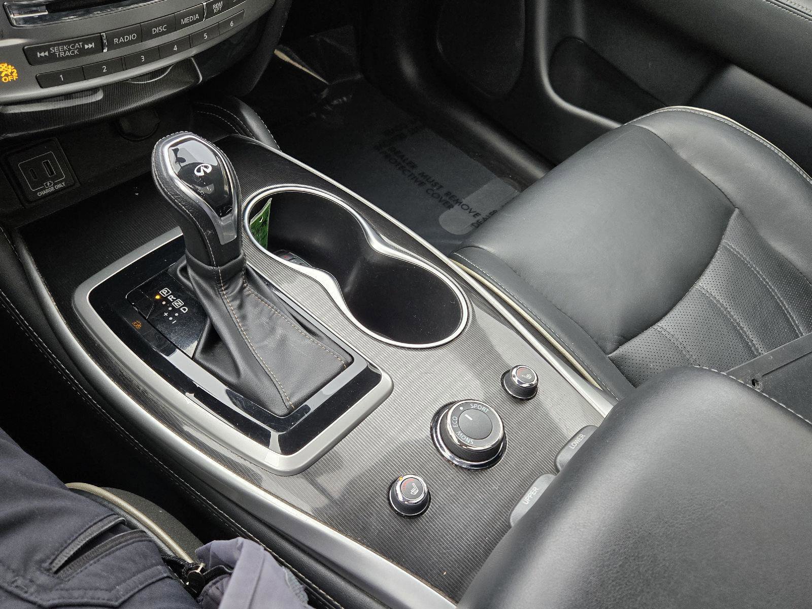 Used 2019 INFINITI QX60 Luxe w/ Essential Package image 24