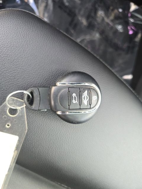 Used 2018 MINI Cooper S image 25