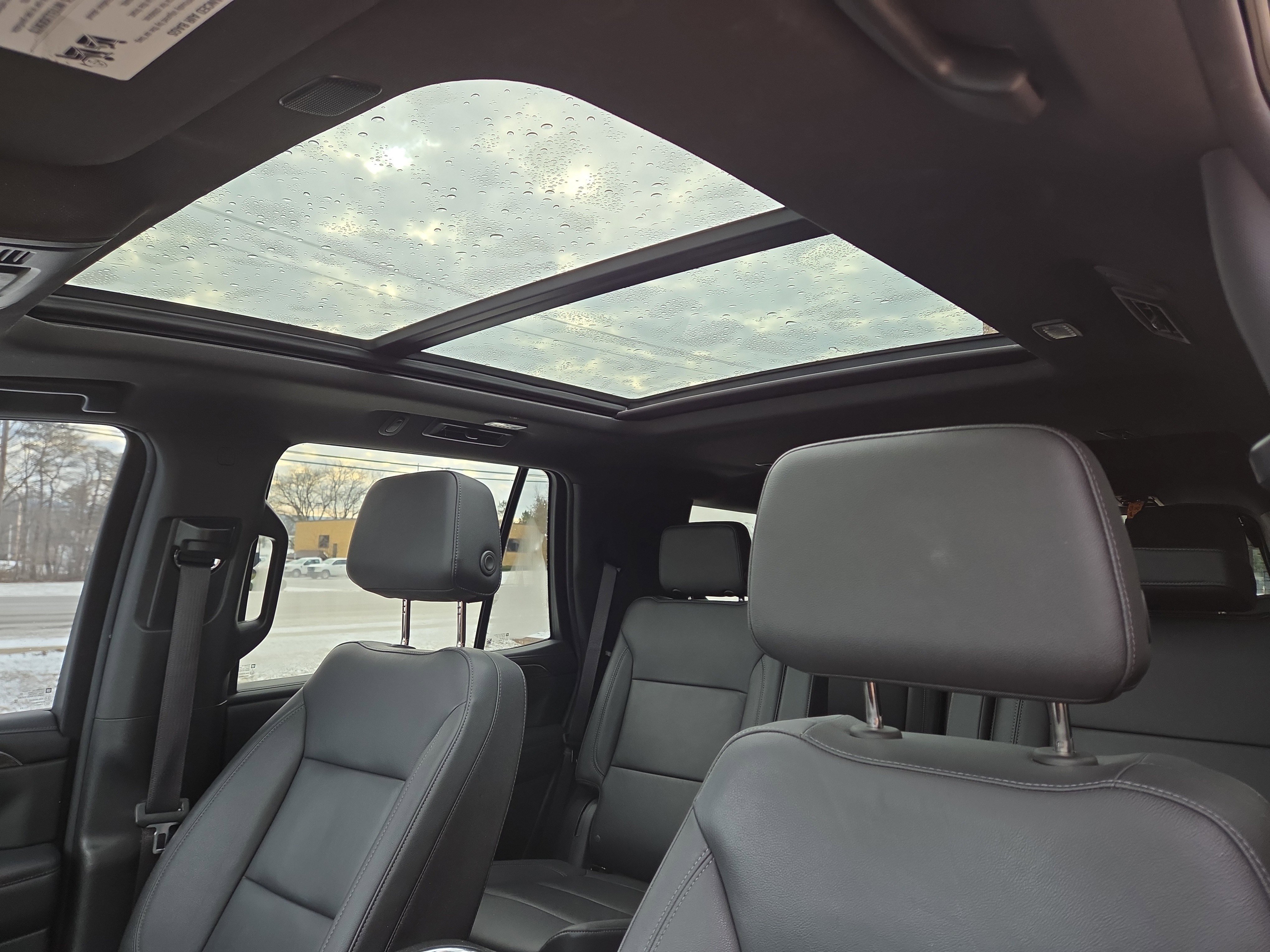 Used 2023 Chevrolet Tahoe Z71 w/ Luxury Package image 30