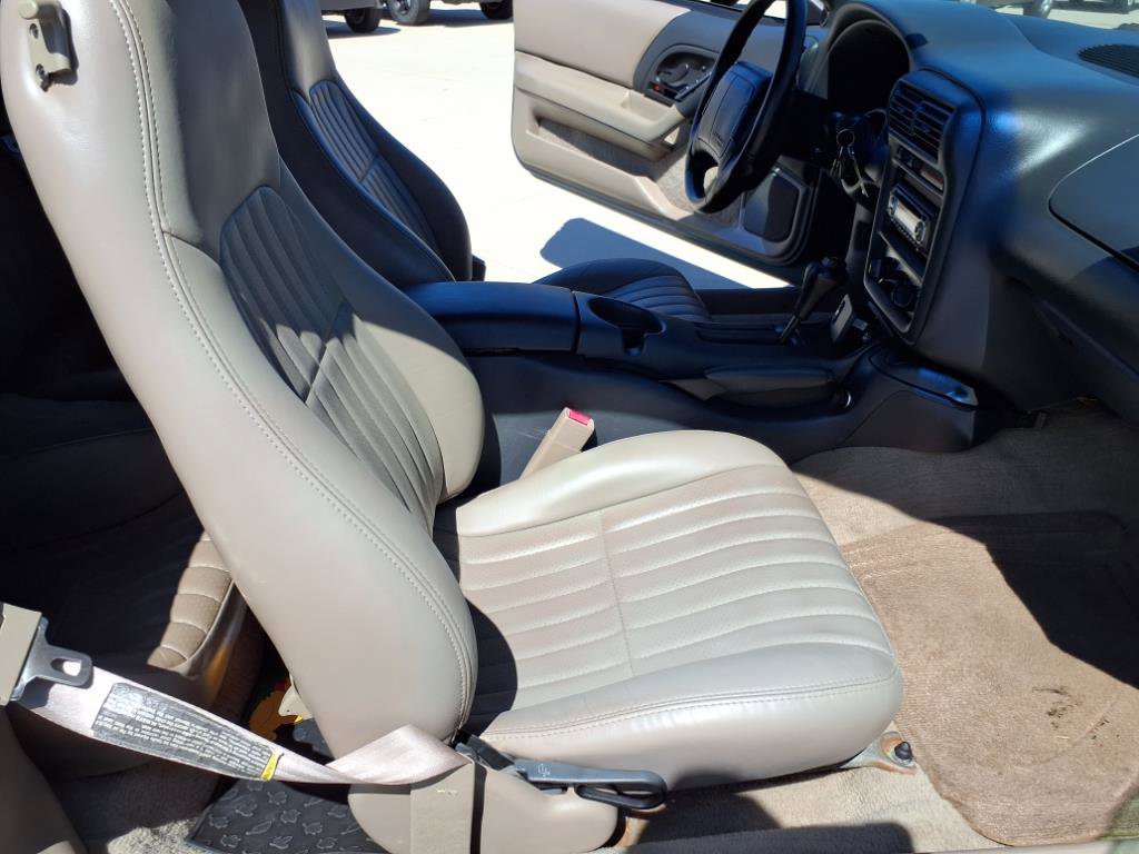 Used 1997 Chevrolet Camaro Z28 image 31