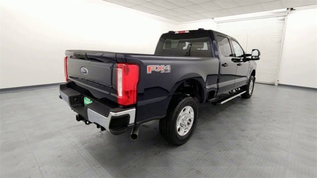 New 2025 Ford F250 XLT w/ FX4 Off-Road Package image 8