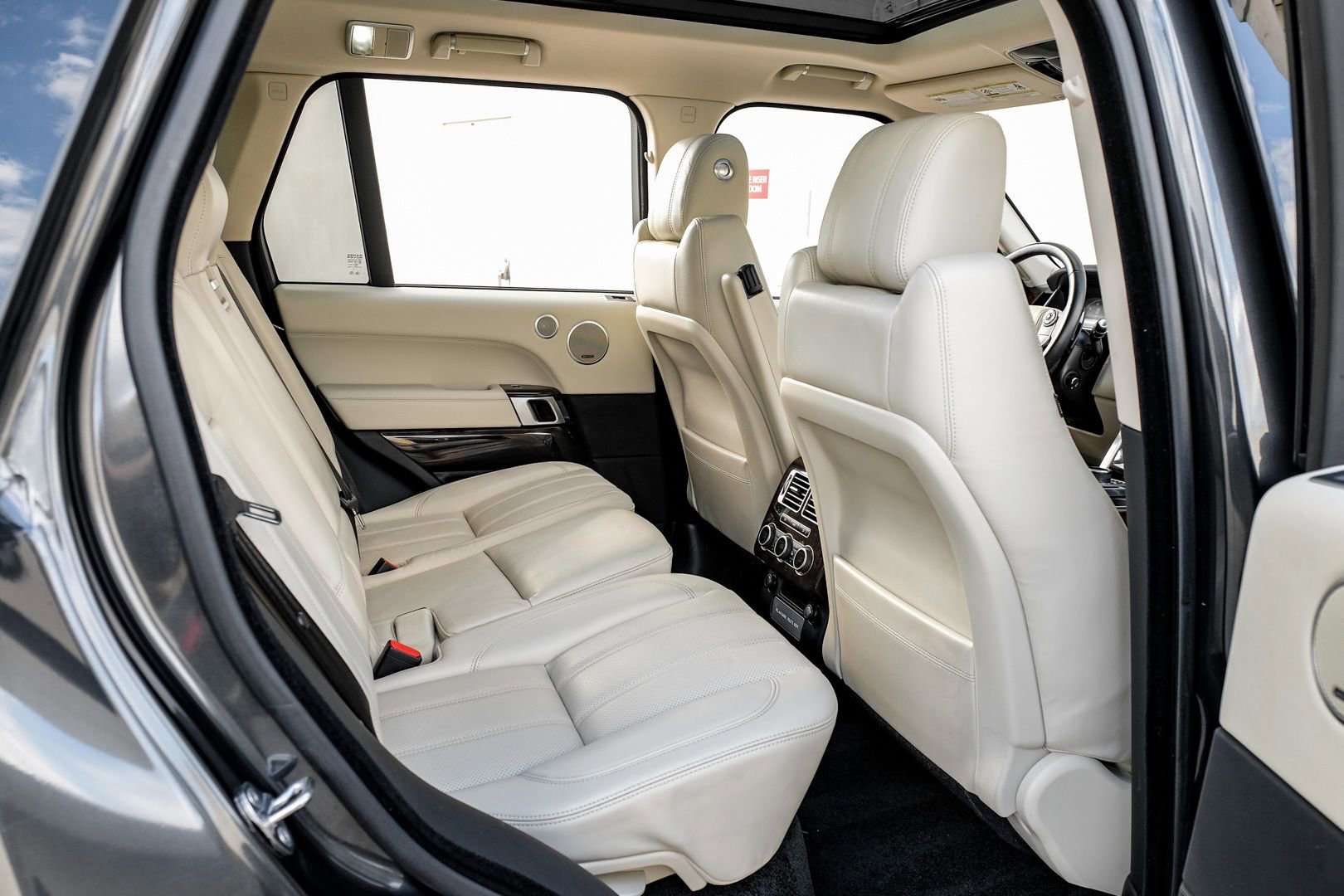 Used 2017 Land Rover Range Rover HSE AWD/4WD image 33