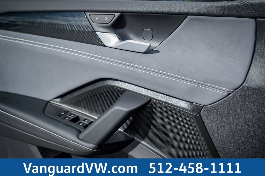 New 2026 Volkswagen Tiguan SE R-Line FWD image 19