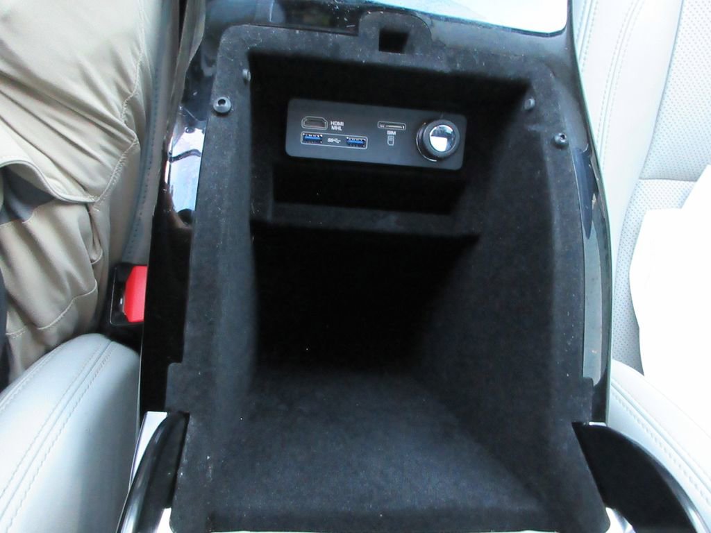 Used 2017 Land Rover Range Rover Long Wheelbase Supercharged image 29