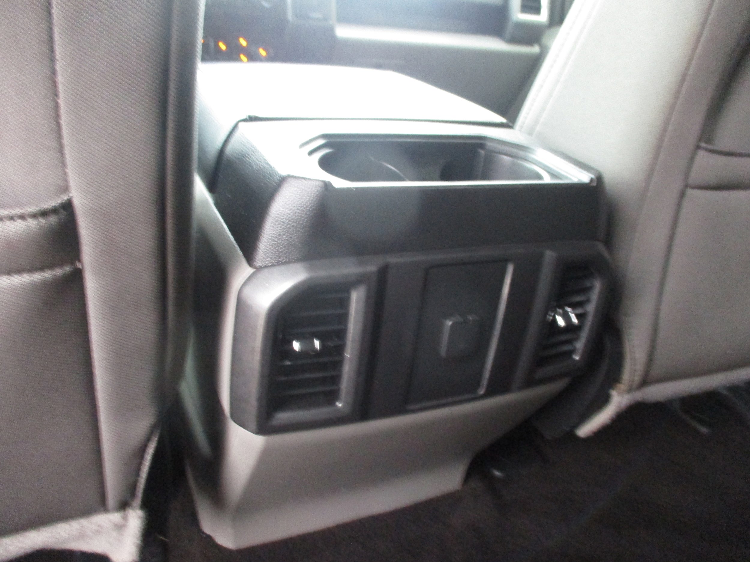 Used 2016 Ford F150 XLT w/ Equipment Group 301A Mid image 8