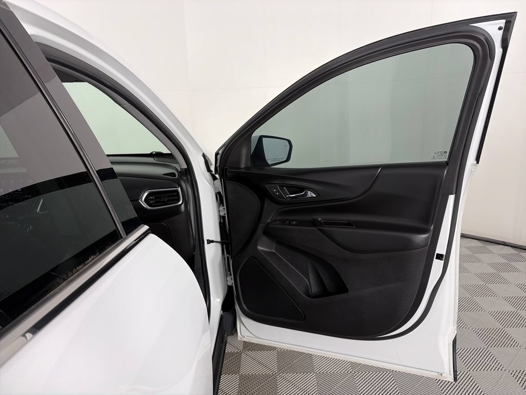 Used 2020 Chevrolet Equinox LT FWD image 30