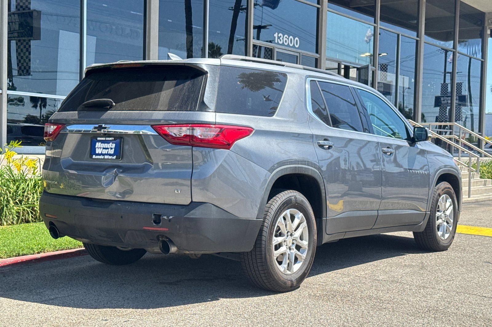Used 2020 Chevrolet Traverse LT FWD image 5