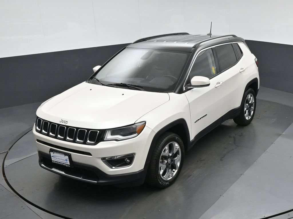 Used 2020 Jeep Compass Limited w/ Premium Lighting Group AWD/4WD image 55