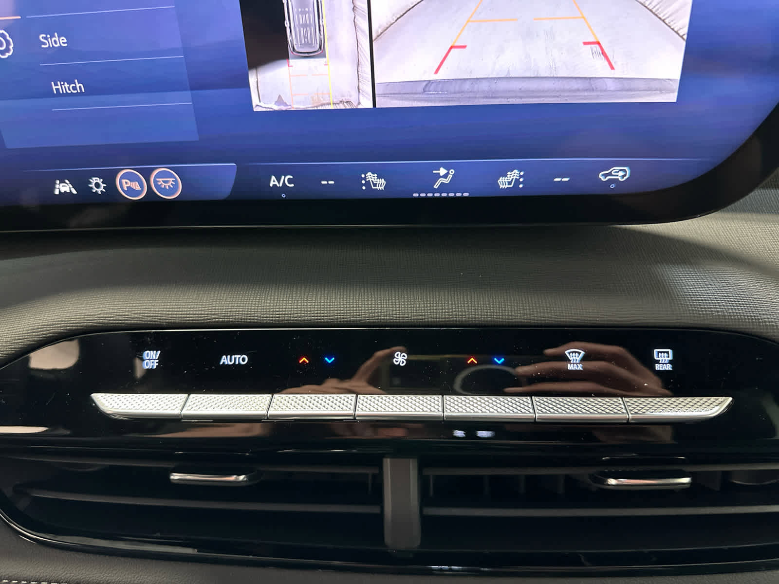 New 2026 Buick Enclave Preferred w/ Power Package image 16