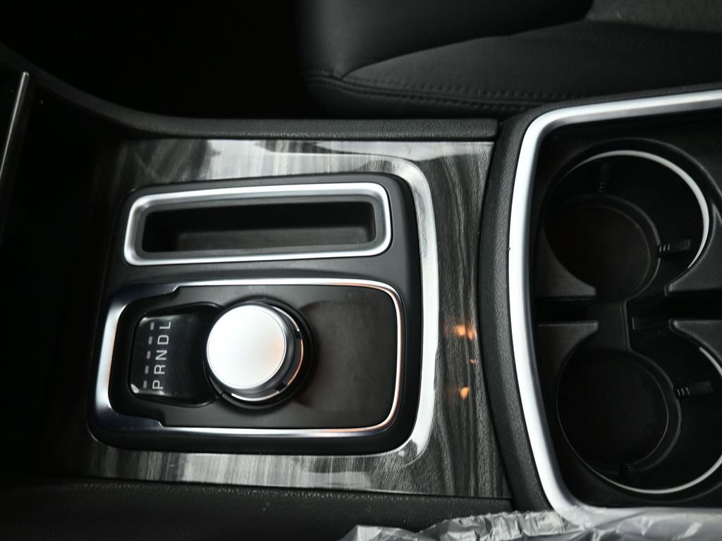 Used 2022 Chrysler 300 Touring AWD/4WD image 19