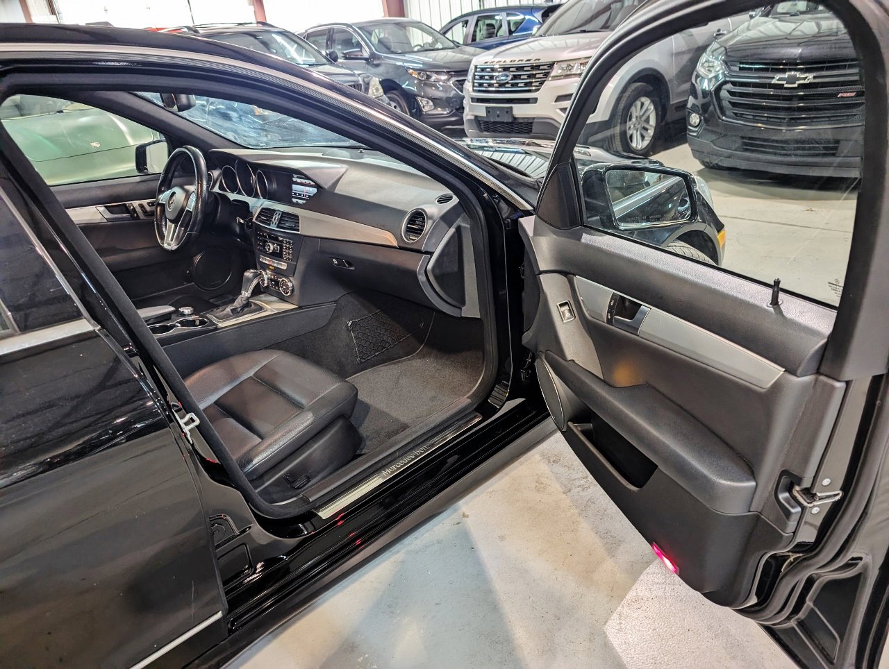 Used 2013 Mercedes-Benz C 300 4MATIC Sedan image 28