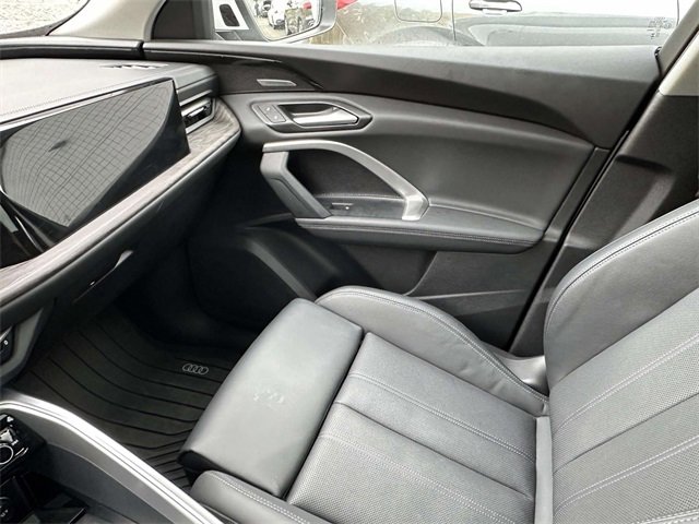 Certified 2025 Audi Q5 Premium Plus w/ Premium Plus image 35