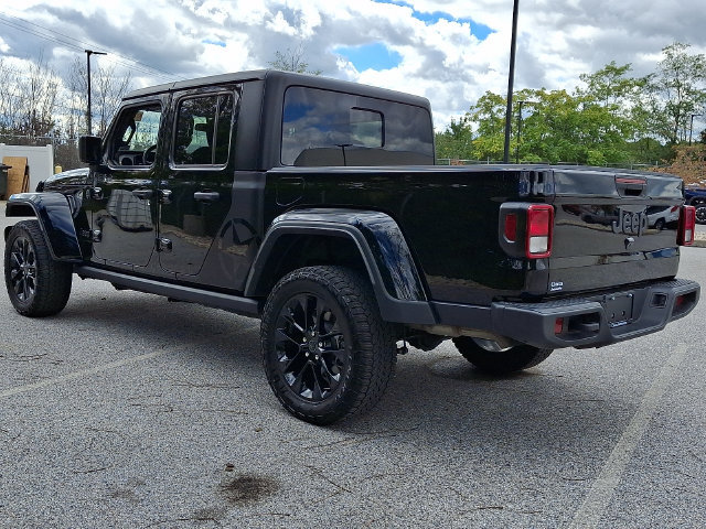 Used 2025 Jeep Gladiator Sport AWD/4WD image 7