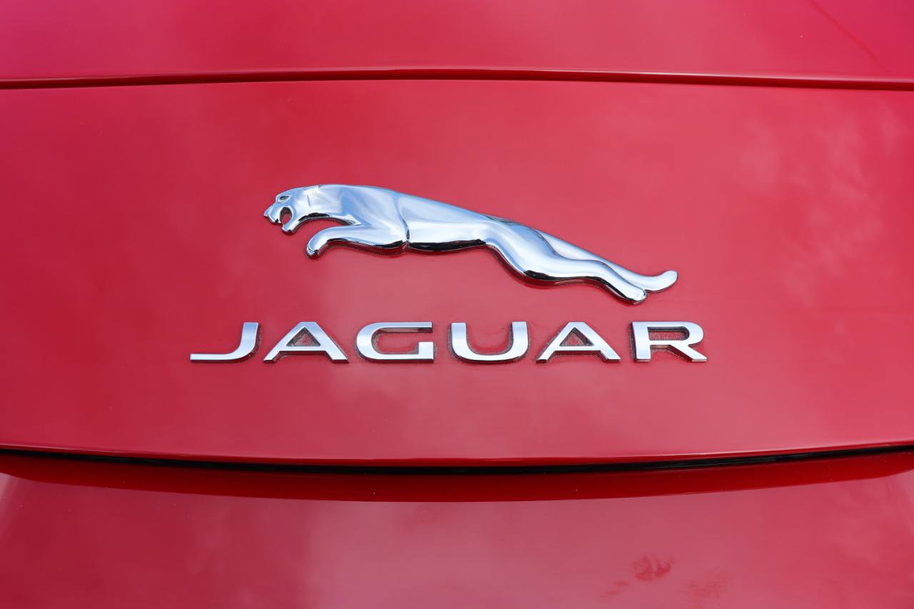 Used 2020 Jaguar F-TYPE Checkered Flag image 53