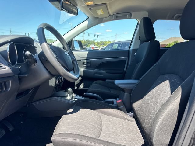 Used 2024 Mitsubishi Outlander Sport ES AWD/4WD image 11