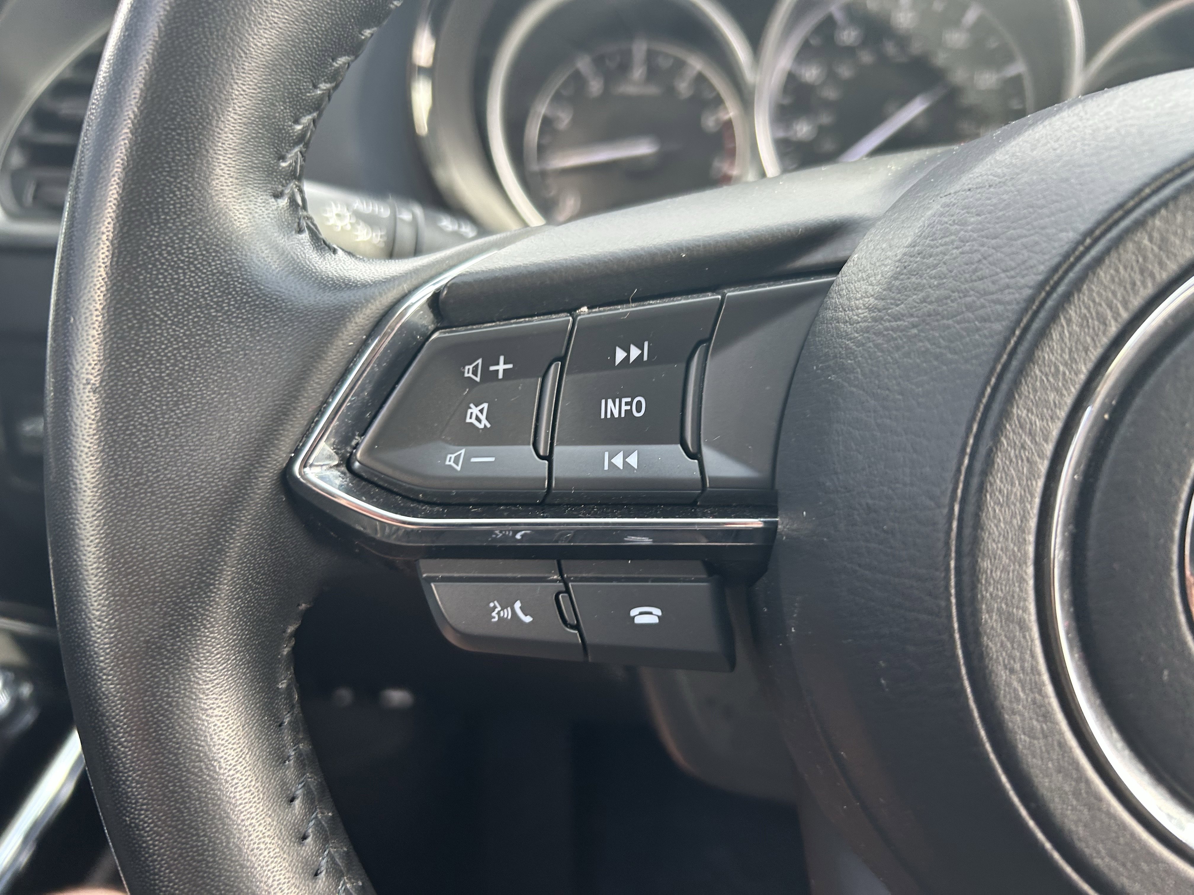 Certified 2022 MAZDA CX-9 Touring image 19