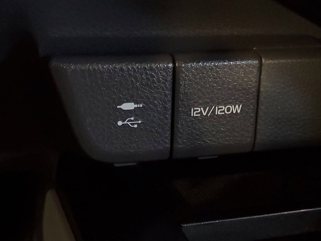 Used 2018 Toyota Camry SE FWD image 22